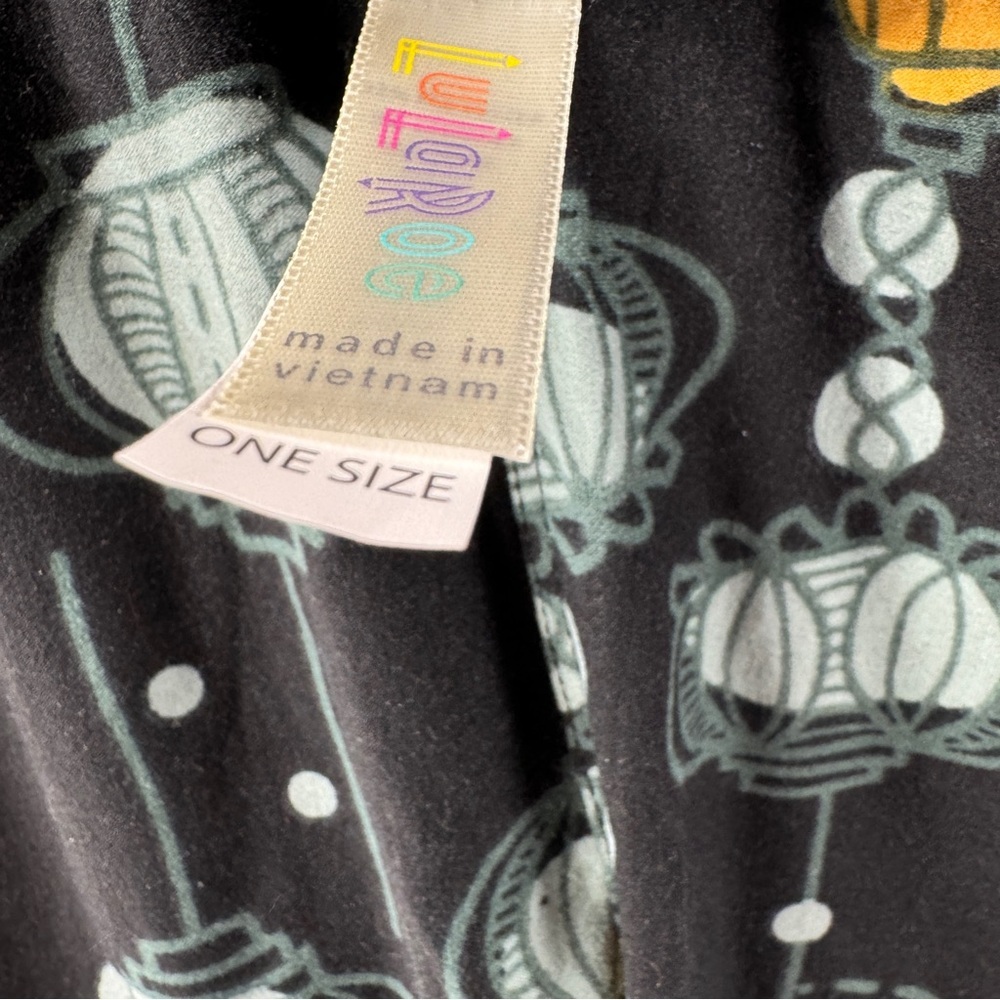 LuLaRoe One Size (OS) Leggings – Buttery Soft Stretchy Printed Leggings - Picture 5 of 5